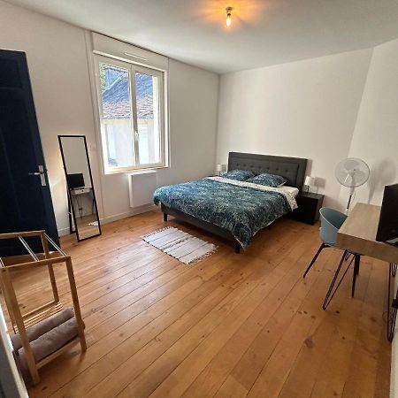 Appartement Confortable De 80M2 Centre Ville De Quimper & Parking Prive Exterior photo